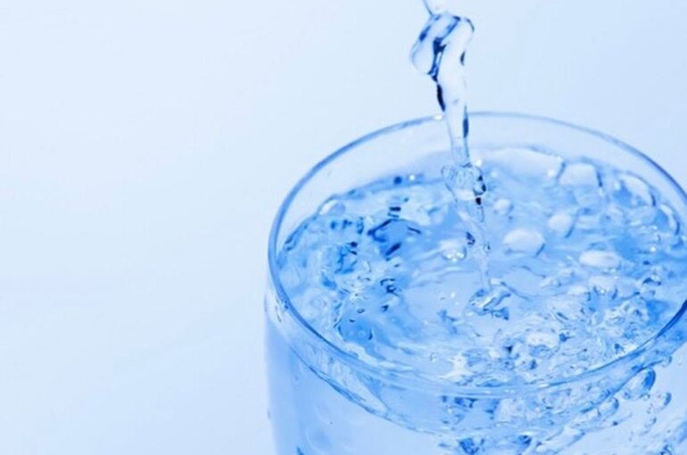 水